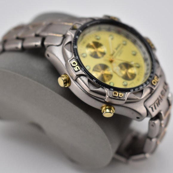 Paul Jardin Men Titanium Chronograph Watch - Picture 4 of 10